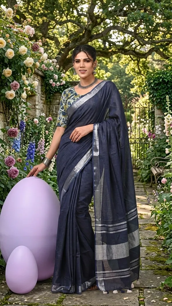 Handwoven_Linen_Blend_Saree_With_Running_Blouse_Piece(Grey)