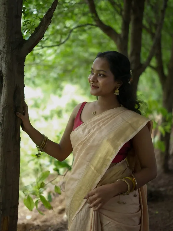 Exclusive_Handwoven__Cotton_SIlk_Mangalgiri_Saree_With_Running_Blouse_Piece