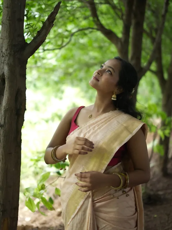 Exclusive_Handwoven__Cotton_SIlk_Mangalgiri_Saree_With_Running_Blouse_Piece