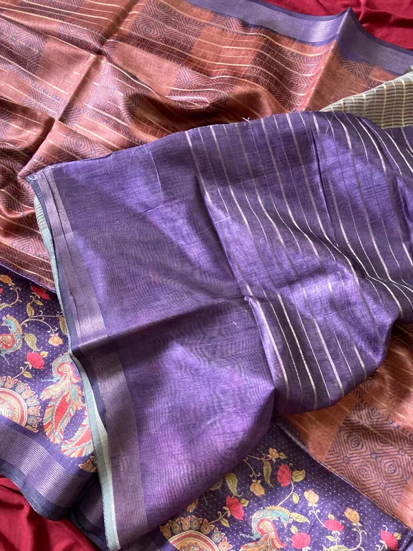 Soft_Semi_Tussar_Silk_sarees_with_Beautiful_Digital_Print_With_Attractive_Border_And_Contrast_Print_Blouse_With_Tassels