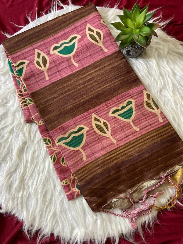 Soft_Tussar_Silk_sarees_with_Beautiful_Style_Of_Kalamkari_Digital_Print_With_Attractive_Border_And_Contrast_Print_Blouse_With_Tassels