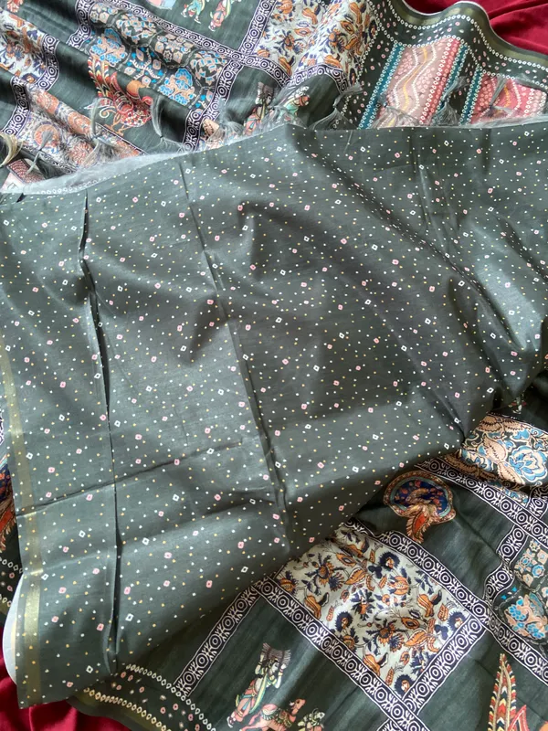 Soft_Tussar_Silk_sarees_with_Beautiful_Digital_Print_With_Attractive_Border_And_Contrast_Print_Blouse_With_Tassels