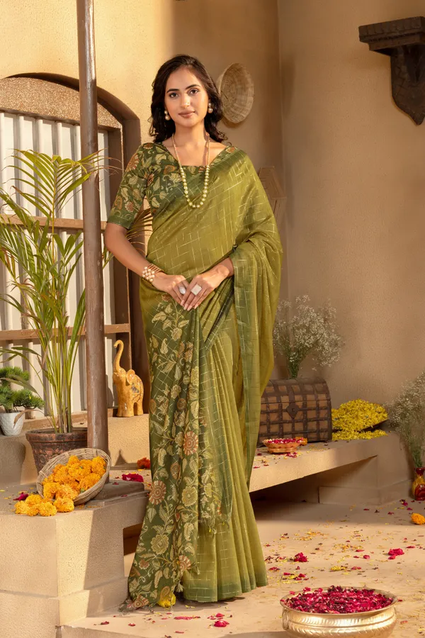 Soft_Semi_Tussar_Silk_sarees_with_Beautiful_Digital_Print_With_Attractive_Border_And_Contrast_Print_Blouse_With_Tassels
