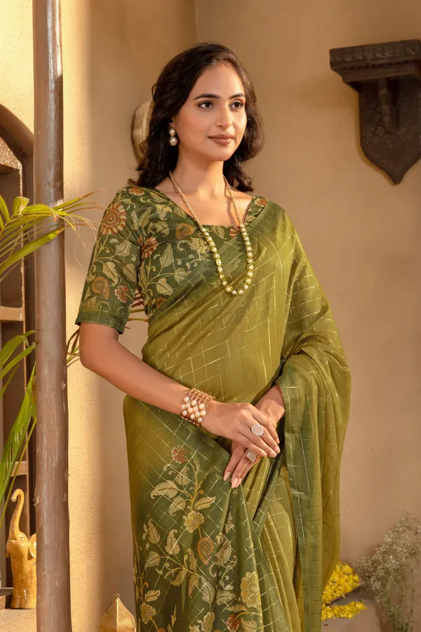 Soft_Semi_Tussar_Silk_sarees_with_Beautiful_Digital_Print_With_Attractive_Border_And_Contrast_Print_Blouse_With_Tassels