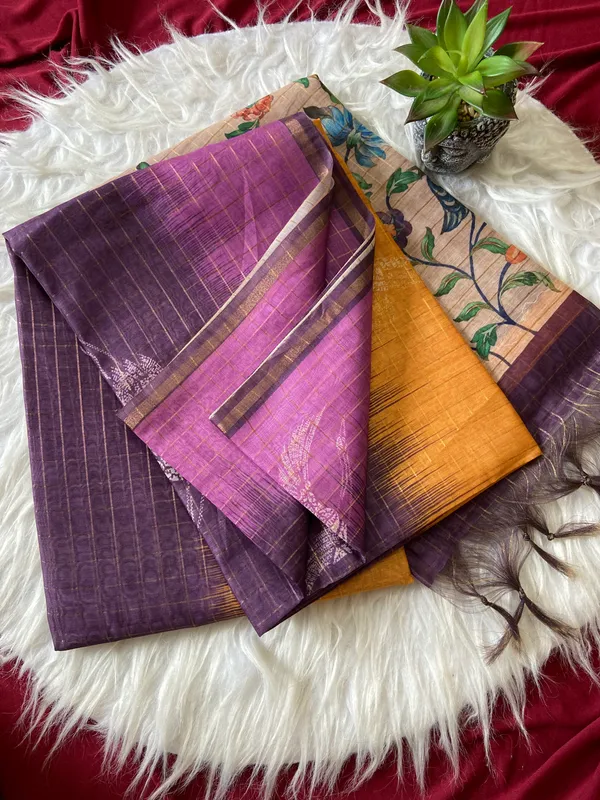 Soft_Tussar_Silk_sarees_with_Beautiful_Style_Of_Kalamkari_Digital_Print_With_Attractive_Border_And_Contrast_Print_Blouse_With_Tassels