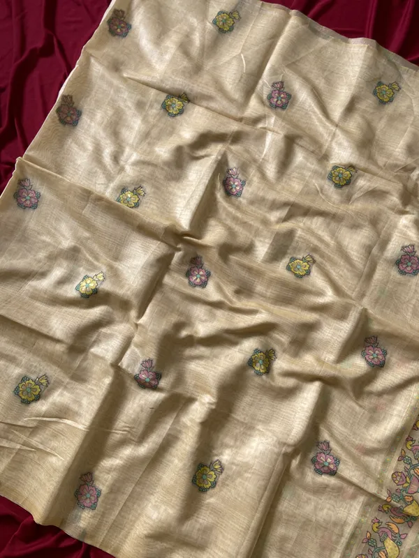 Premium_Soft_Muga_Cotton_Paithani_sarees_with_Beautiful_Weaving_Design_Featuring_Jungle_Theme_And_Swan_Motifs_Pallu_With_Attractive_All_Over_Resham_Weaving_Butti_Design_And_Resham_Weaving_Butti_Blouse_With_Fancy_Tassels
