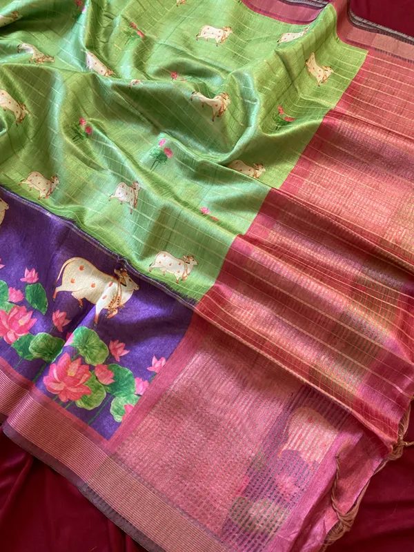 Soft_Semi_Tussar_Silk_sarees_with_Beautiful_Digital_Print_With_Attractive_Border_And_Contrast_Print_Blouse_With_Tassels