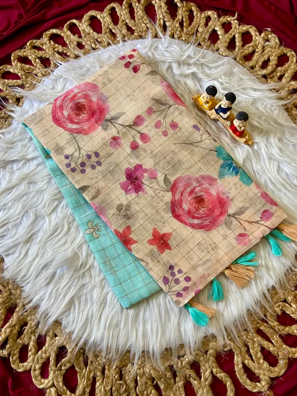 Soft_Premium_Linen_sarees_with_Beautiful_Print_With_Attractive_Checks_Design_Saree_With_Gold_Zari_Border_And_Print_Blouse_With_Tassels
