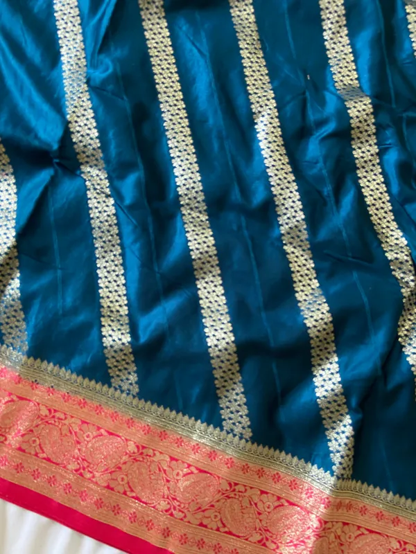 Banarasi_Pure_Satin_Silk_sarees_with_Beautiful_Elephant_in_Contrast_Pink-Blue_Shades_With_Attractive_Weaving_Gold_Zari_Design_And_Contrast_Blouse_With_Tassels