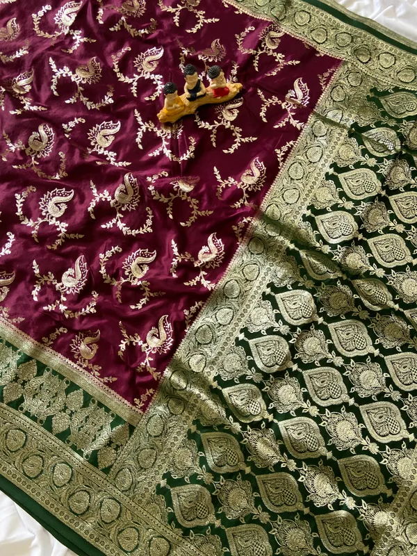 Banarasi_Pure_Satin_Silk_sarees_with_Beautiful_Peacock_in_Contrast_Green-Wine_Shades_With_Attractive_Weaving_Gold_Zari_Design_And_Contrast_Blouse_With_Tassels