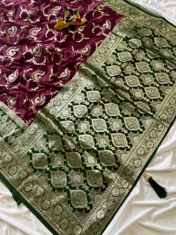 Banarasi_Pure_Satin_Silk_sarees_with_Beautiful_Peacock_in_Contrast_Green-Wine_Shades_With_Attractive_Weaving_Gold_Zari_Design_And_Contrast_Blouse_With_Tassels