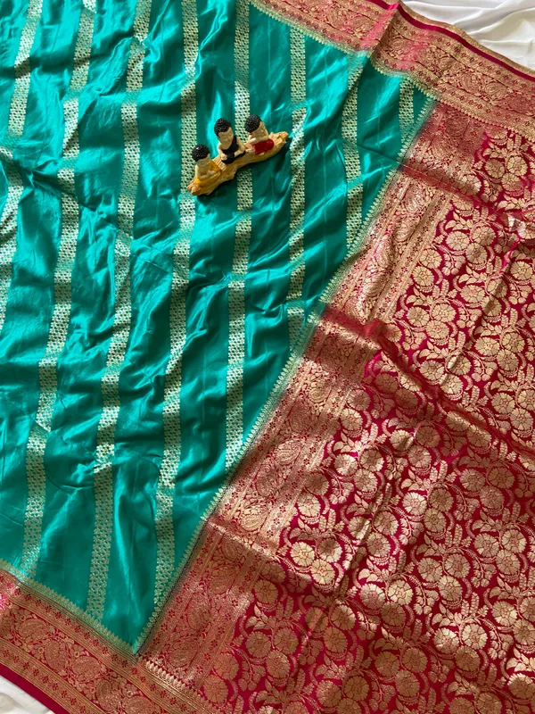Banarasi_Pure_Satin_Silk_sarees_with_Beautiful_Elephant_in_Contrast_Pink-Rama_Shades_With_Attractive_Weaving_Gold_Zari_Design_And_Contrast_Blouse_With_Tassels