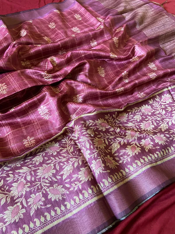 Soft_Semi_Tussar_Silk_sarees_with_Beautiful_Digital_Print_With_Attractive_Border_And_Contrast_Print_Blouse_With_Tassels