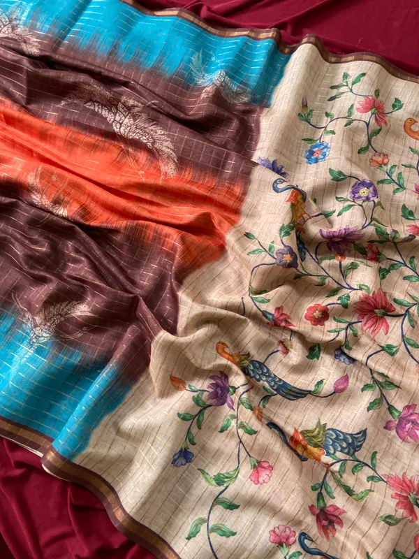 Soft_Tussar_Silk_sarees_with_Beautiful_Style_Of_Kalamkari_Digital_Print_With_Attractive_Border_And_Contrast_Print_Blouse_With_Tassels
