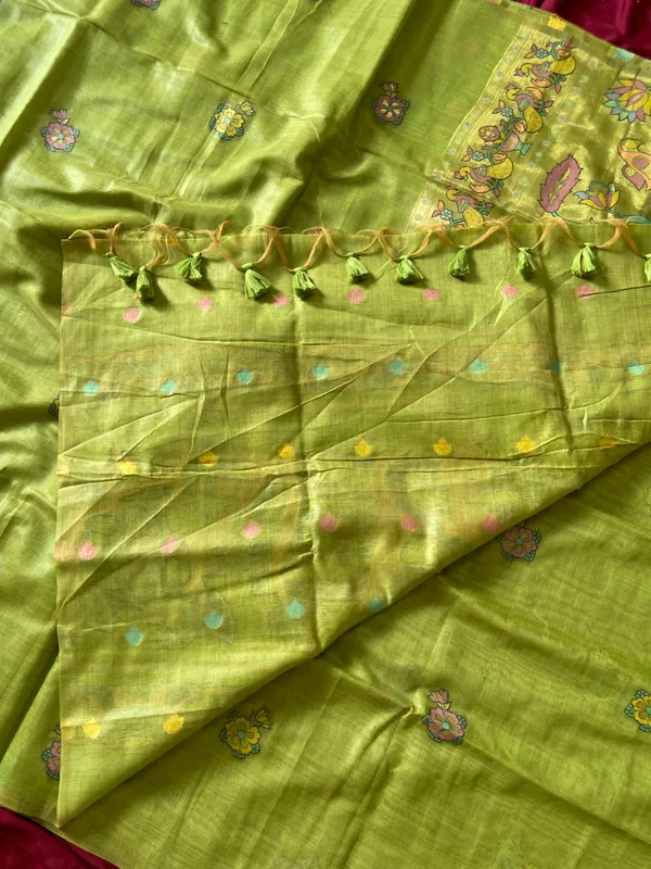 Premium_Soft_Muga_Cotton_Paithani_sarees_with_Beautiful_Weaving_Design_Featuring_Jungle_Theme_And_Swan_Motifs_Pallu_With_Attractive_All_Over_Resham_Weaving_Butti_Design_And_Resham_Weaving_Butti_Blouse_With_Fancy_Tassels