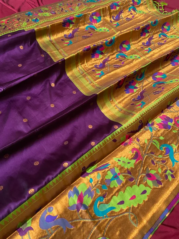 Premium_Soft_Paithani_Silk_sarees_With_Beautiful_Weaving_Pattern_With_Attractive_Rich_Pallu_And_Border_And_Weaving_Blouse_With_Tassels