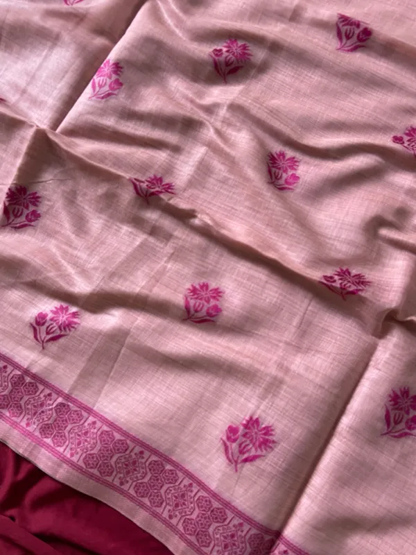 Premium_Soft_Muga_Cotton_sarees_with_Beautiful_Colourfull_Digital_Weaving_Work_Pallu_With_Attractive_Resham_Weaving_Border_With_All_Over_Resham_Weaving_Butti_Design_And_Resham_Weaving_Butti_Blouse_With_Fancy_Tassels