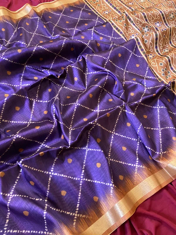 Soft_Tussar_Silk_sarees_with_Beautiful_Digital_Print_With_Attractive_Border_And_Contrast_Print_Blouse_With_Tassels