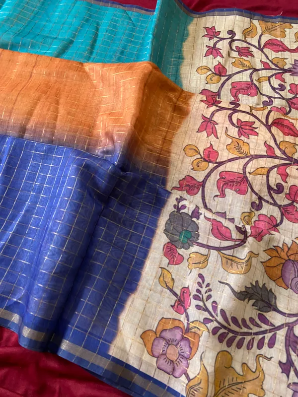 Soft_Semi_Tussar_Silk_sarees_with_Beautiful_Digital_Print_With_Attractive_Border_And_Contrast_Print_Blouse_With_Tassels