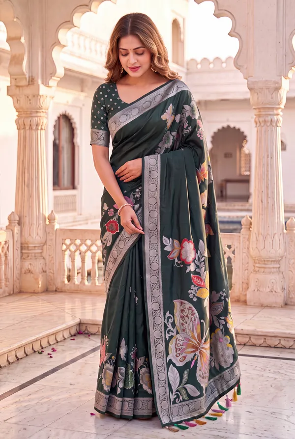 Soft_Silk_Sarees_With_Beautiful_Woven_Zari_Work_With_Attractive_Butterfly_Design_Saree_And_Running_Blouse_With_Tassels