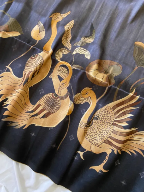 Soft_Tussar_Silk_Sarees_With_Beautiful_Digital_Print_With_Attractive_Jungle_Theme_Design_And_Digital_Print_Blouse_With_Tassels