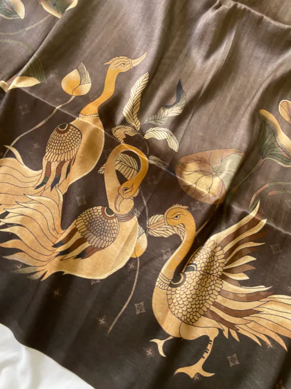 Soft_Tussar_Silk_Sarees_With_Beautiful_Digital_Print_With_Attractive_Jungle_Theme_Design_And_Digital_Print_Blouse_With_Tassels