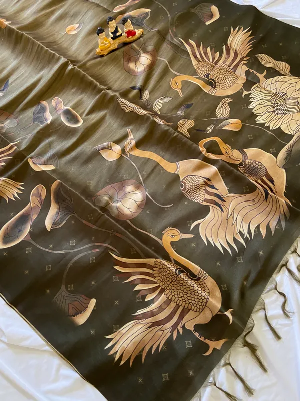 Soft_Tussar_Silk_Sarees_With_Beautiful_Digital_Print_With_Attractive_Jungle_Theme_Design_And_Digital_Print_Blouse_With_Tassels