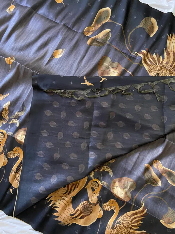 Soft_Tussar_Silk_Sarees_With_Beautiful_Digital_Print_With_Attractive_Jungle_Theme_Design_And_Digital_Print_Blouse_With_Tassels