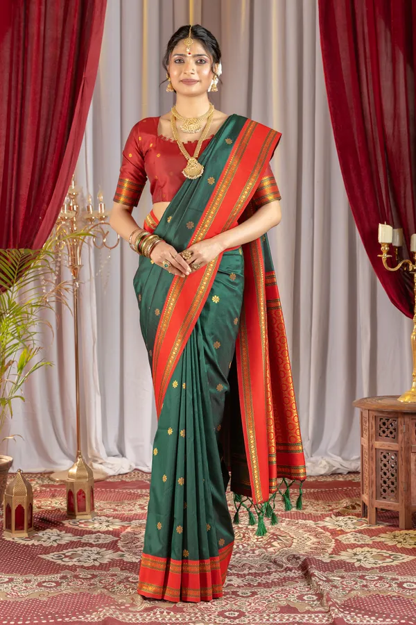 Narayana_Pattu_Narayanpet_Silk_sarees_with_Beautiful_Booti_in_Contrast_Red-Green_Shades_With_Attractive_Weaving_Gold_Zari_Design_And_Contrast_Blouse_With_Tassels