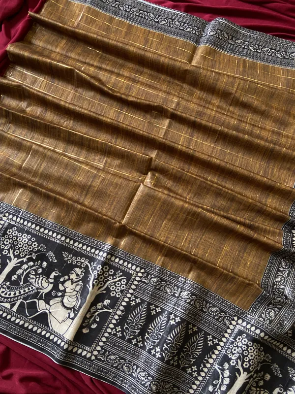 Soft_Semi_Tussar_Silk_sarees_with_Beautiful_Digital_Print_With_Attractive_Border_And_Contrast_Print_Blouse_With_Tassels