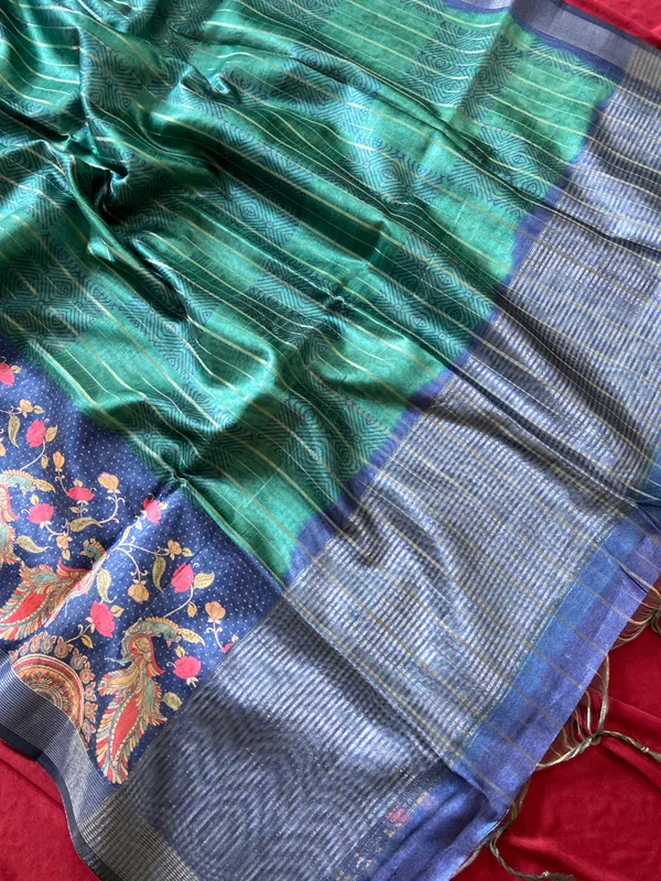 Soft_Semi_Tussar_Silk_sarees_with_Beautiful_Digital_Print_With_Attractive_Border_And_Contrast_Print_Blouse_With_Tassels