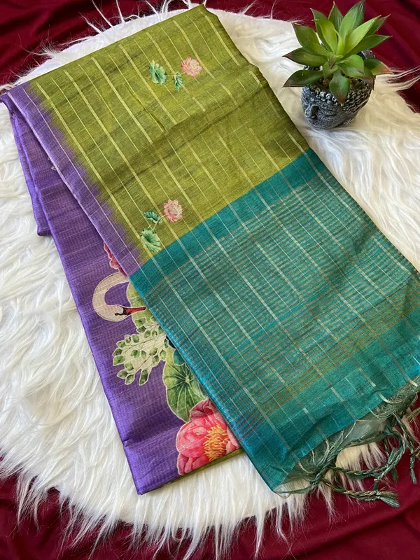 Soft_Semi_Tussar_Silk_sarees_with_Beautiful_Digital_Print_With_Attractive_Border_And_Contrast_Print_Blouse_With_Tassels