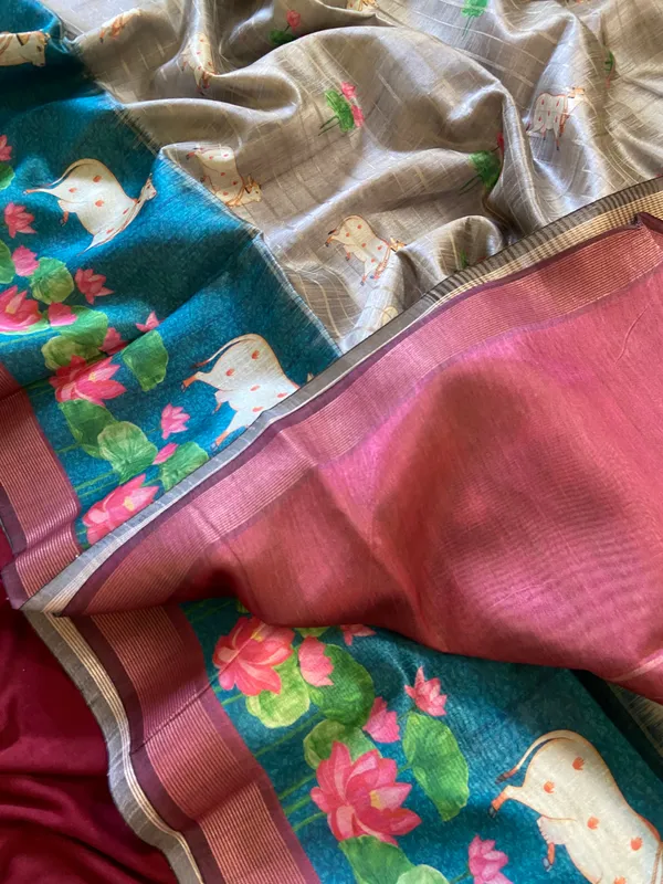 Soft_Semi_Tussar_Silk_sarees_with_Beautiful_Digital_Print_With_Attractive_Border_And_Contrast_Print_Blouse_With_Tassels