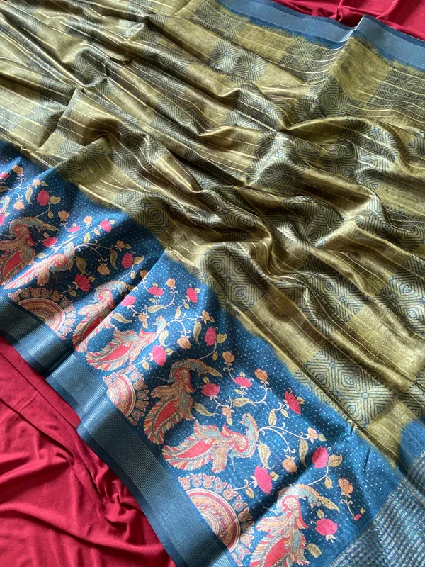 Soft_Semi_Tussar_Silk_sarees_with_Beautiful_Digital_Print_With_Attractive_Border_And_Contrast_Print_Blouse_With_Tassels
