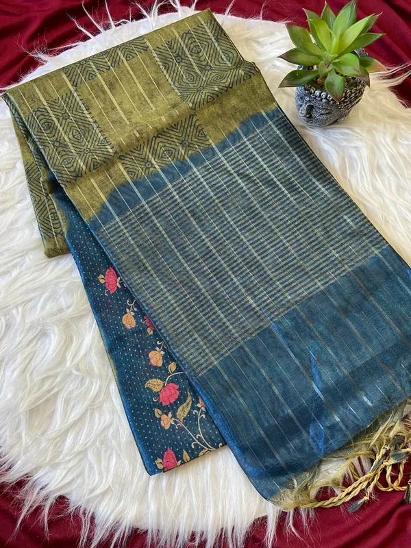 Soft_Semi_Tussar_Silk_sarees_with_Beautiful_Digital_Print_With_Attractive_Border_And_Contrast_Print_Blouse_With_Tassels