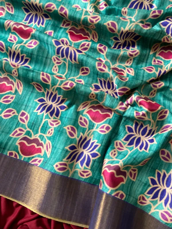 Soft_Tussar_Silk_sarees_with_Beautiful_Style_Of_Kalamkari_Digital_Print_With_Attractive_Border_And_Contrast_Print_Blouse_With_Tassels
