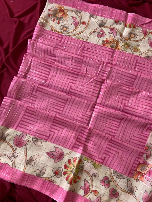 Soft_Semi_Tussar_Silk_sarees_with_Beautiful_Digital_Print_With_Attractive_Border_And_Contrast_Print_Blouse_With_Tassels