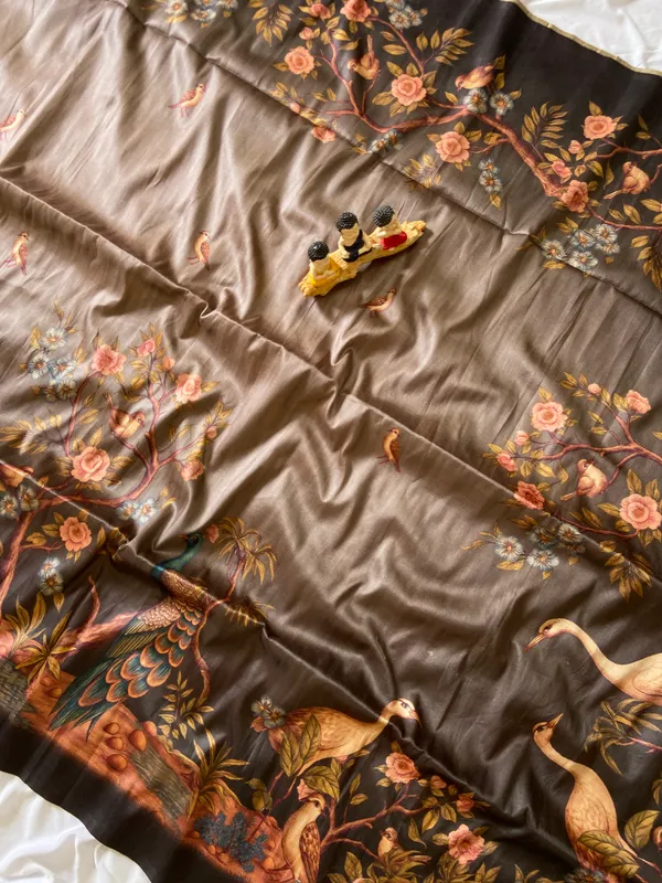 Soft_Tussar_Silk_sarees_with_Beautiful_Digital_Print_With_Attractive_Jungle_Theme_Design_And_Digital_Print_Blouse_With_Tassels