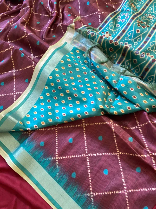 Soft_Tussar_Silk_sarees_with_Beautiful_Digital_Print_With_Attractive_Border_And_Contrast_Print_Blouse_With_Tassels
