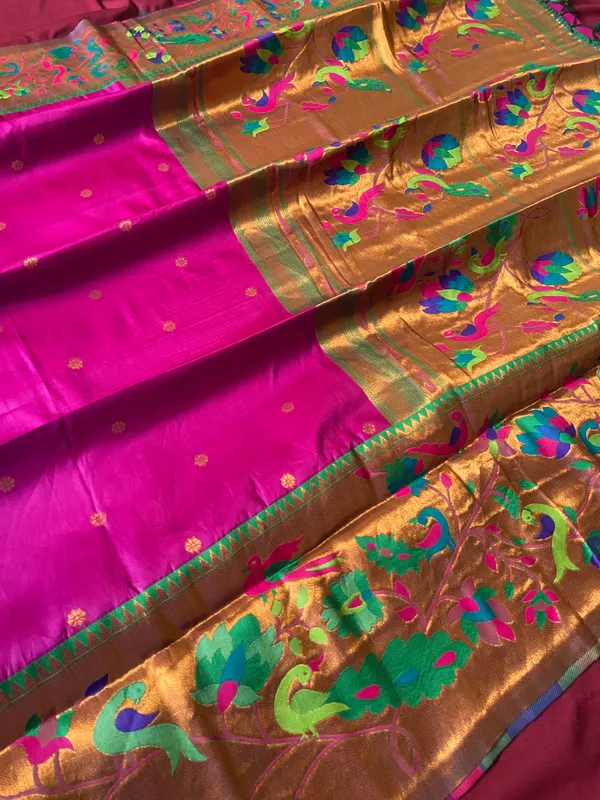 Premium_Soft_Paithani_Silk_sarees_With_Beautiful_Weaving_Pattern_With_Attractive_Rich_Pallu_And_Border_And_Weaving_Blouse_With_Tassels