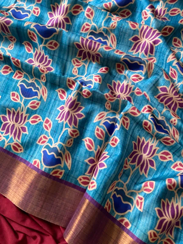 Soft_Tussar_Silk_sarees_with_Beautiful_Style_Of_Kalamkari_Digital_Print_With_Attractive_Border_And_Contrast_Print_Blouse_With_Tassels
