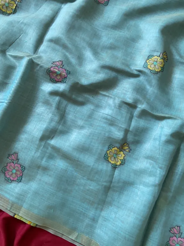 Premium_Soft_Muga_Cotton_Paithani_sarees_with_Beautiful_Weaving_Design_Featuring_Jungle_Theme_And_Swan_Motifs_Pallu_With_Attractive_All_Over_Resham_Weaving_Butti_Design_And_Resham_Weaving_Butti_Blouse_With_Fancy_Tassels