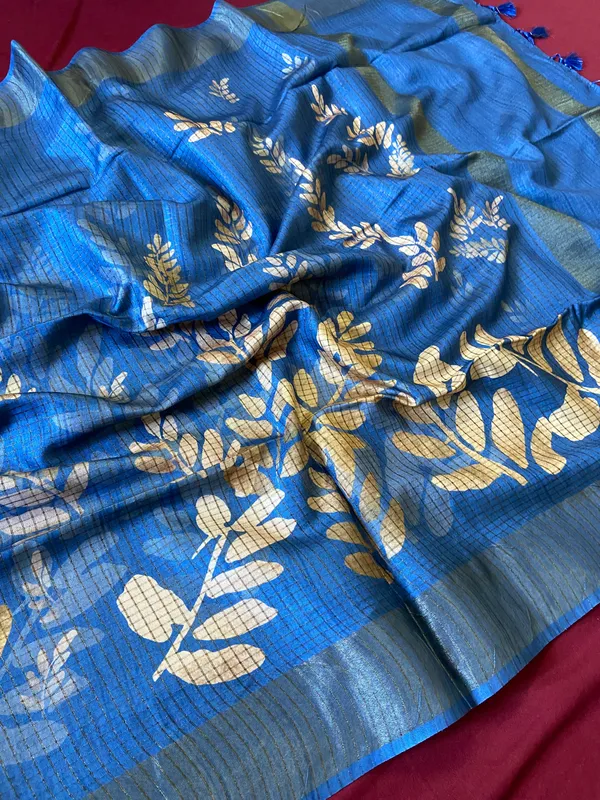 Soft_Tussar_Silk_sarees_with_Beautiful_Batik_Style_Digital_Print_With_Attractive_Checks_Design_Saree_And_Digital_Print_Blouse_With_Tassels