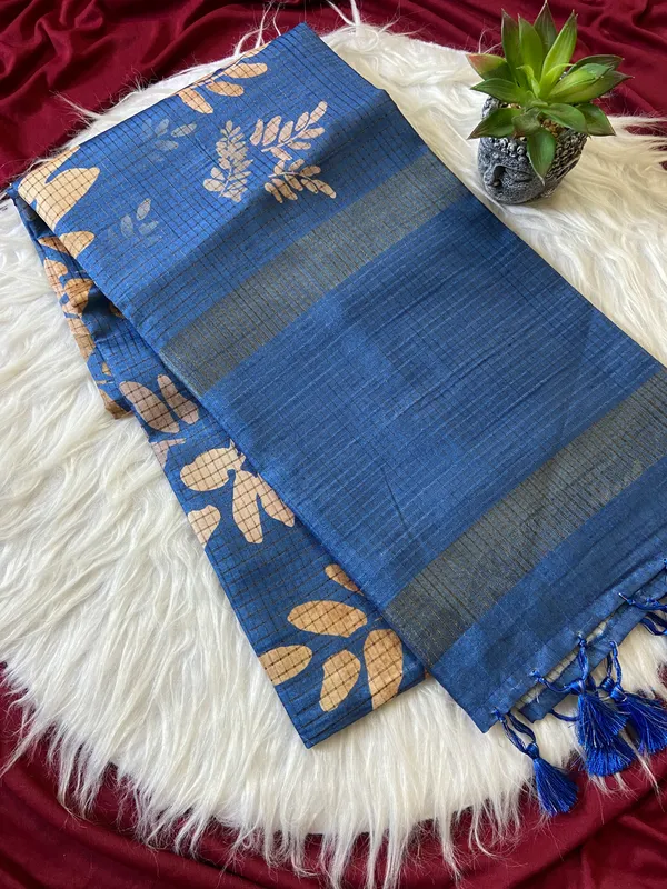 Soft_Tussar_Silk_sarees_with_Beautiful_Batik_Style_Digital_Print_With_Attractive_Checks_Design_Saree_And_Digital_Print_Blouse_With_Tassels