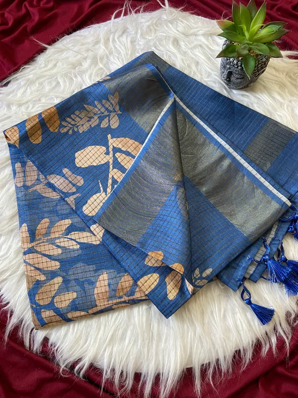 Soft_Tussar_Silk_sarees_with_Beautiful_Batik_Style_Digital_Print_With_Attractive_Checks_Design_Saree_And_Digital_Print_Blouse_With_Tassels