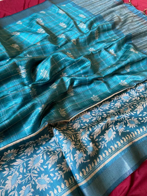 Soft_Semi_Tussar_Silk_sarees_with_Beautiful_Digital_Print_With_Attractive_Border_And_Contrast_Print_Blouse_With_Tassels