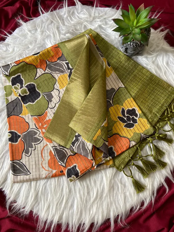 Soft_Tussar_Silk_sarees_with_Beautiful_Style_Of_Floral_Digital_Print_With_Attractive_Border_And_Contrast_Print_Blouse_With_Tassels