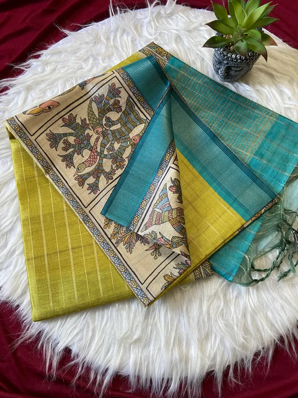 Soft_Semi_Tussar_Silk_sarees_with_Beautiful_Digital_Print_With_Attractive_Border_And_Contrast_Print_Blouse_With_Tassels