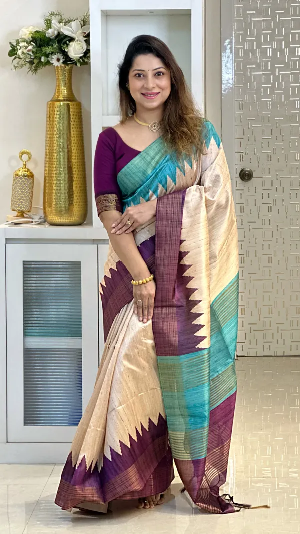 Soft_Tussar_Silk_sarees_with_Beautiful_Print_With_Attractive_Pallu_And_Contrast_Print_Blouse_With_Tassels