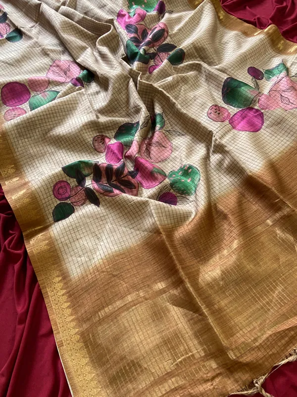 Soft_Tussar_Silk_sarees_with_Beautiful_Digital_Print_With_Attractive_Checks_Design_Saree_And_Digital_Print_Blouse_With_Tassels